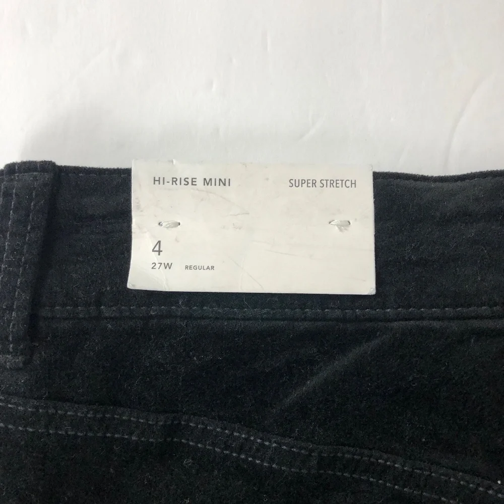 NWT American Eagle Outfitters High-Rise Mini Velvet‎ Skirt Black Super Stretch - Picture 5 of 9